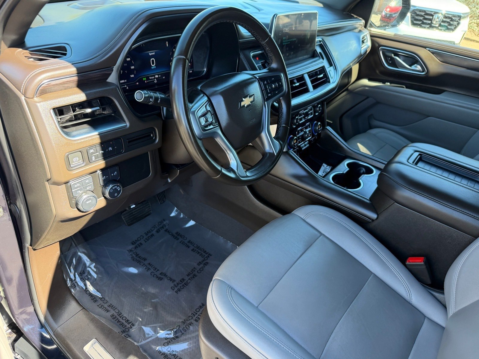 Used 2024 Chevrolet Tahoe LT AWD/4WD image 16