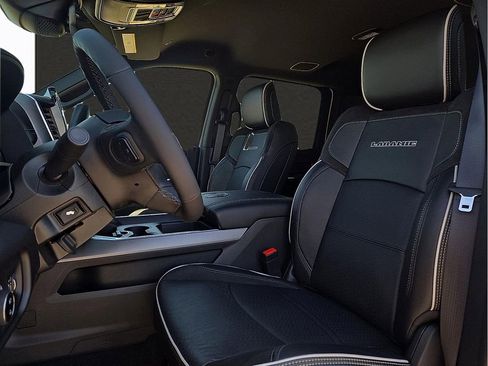 New 2026 RAM 3500 Laramie AWD/4WD image 13