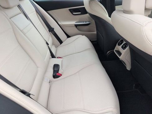 Used 2025 Mercedes-Benz C 300 Sedan image 29