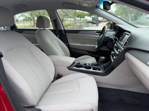Used 2018 Hyundai Sonata SEL w/ Tech Package 02 FWD image 18