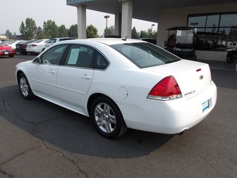 Used 2014 Chevrolet Impala LT w/ LT Sunroof Package FWD image 3