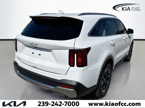 New 2026 Kia Sorento S FWD image 5