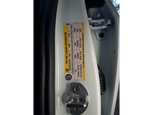 Used 2022 Tesla Model 3 Long Range AWD/4WD image 29