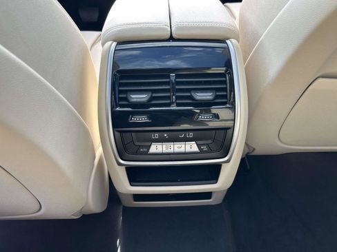 Used 2021 BMW X5 sDrive40i w/ Convenience Package image 16