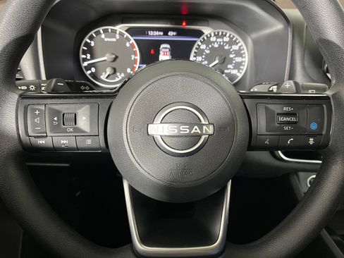 Used 2023 Nissan Rogue SV image 13