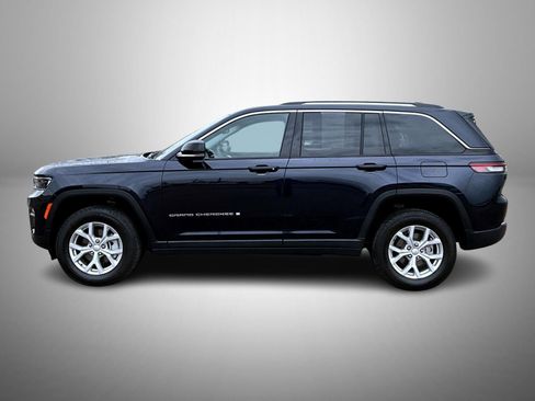 Used 2024 Jeep Grand Cherokee Limited AWD/4WD image 8
