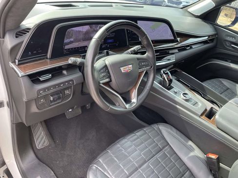 Used 2022 Cadillac Escalade ESV Sport Platinum w/ Heavy-Duty Trailer Package image 20