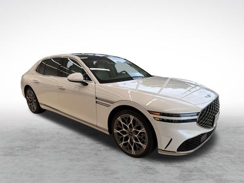 Used 2025 Genesis G90 3.5T AWD/4WD image 8