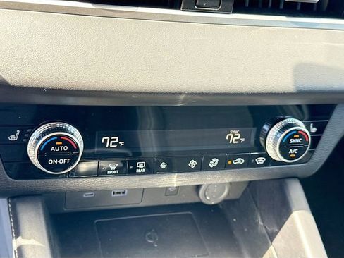 Used 2022 Mitsubishi Outlander SE AWD/4WD image 17