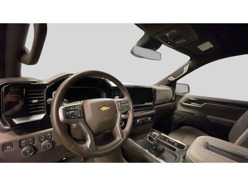 Used 2022 Chevrolet Silverado 1500 LTZ image 11