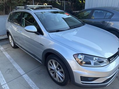 Used 2017 Volkswagen Golf Alltrack SE