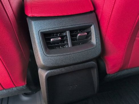 New 2026 Chevrolet Equinox EV RS image 6