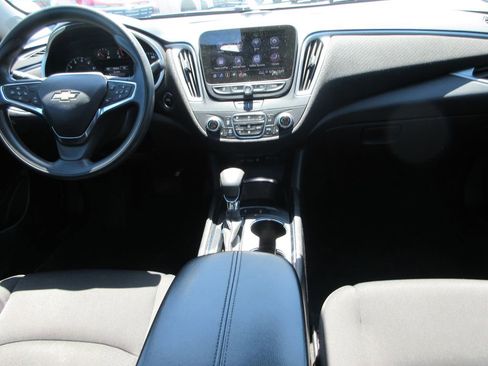 Used 2024 Chevrolet Malibu LT FWD image 14