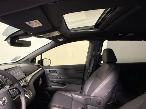 New 2026 Honda Odyssey Sport-L image 36