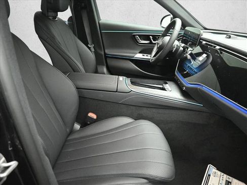 New 2026 Mercedes-Benz E 350 4MATIC Sedan image 25