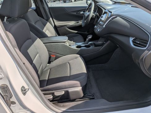 Used 2024 Chevrolet Malibu LT FWD image 35