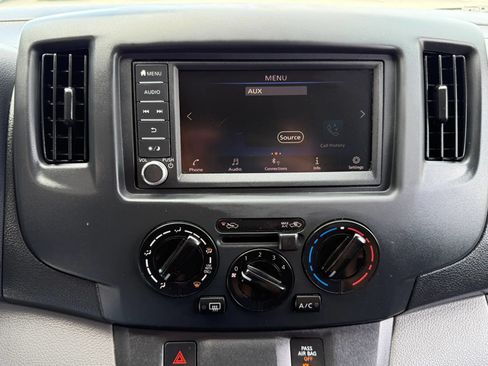 Used 2021 Nissan NV200 SV w/ Back Door Glass Package FWD image 5