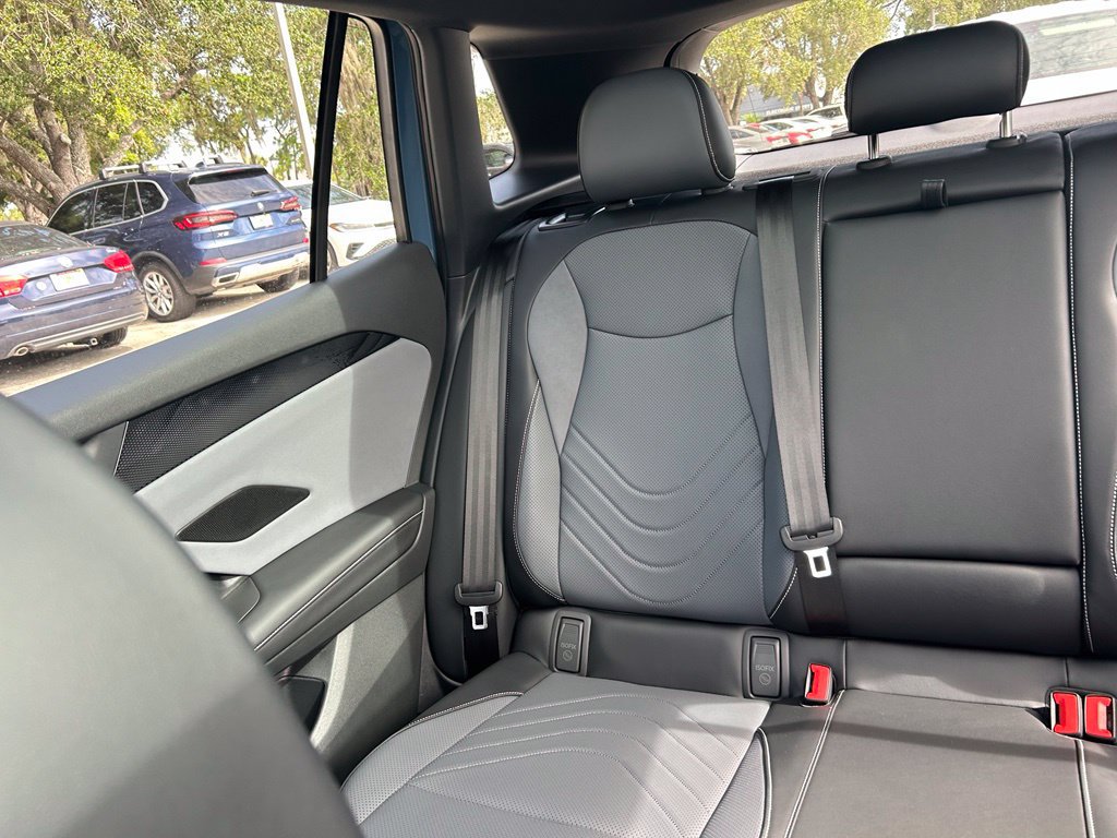 New 2026 Volkswagen Tiguan SE R-Line AWD/4WD image 11