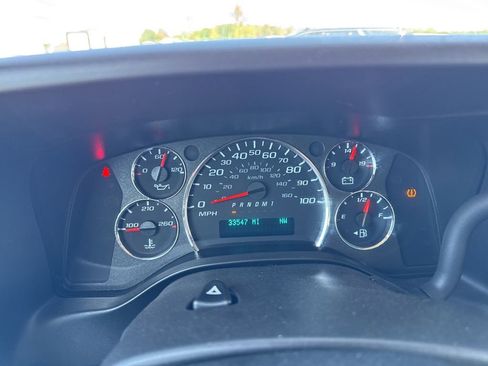 Used 2023 Chevrolet Express 3500 LT w/ LT Preferred Equipment Group RWD image 8