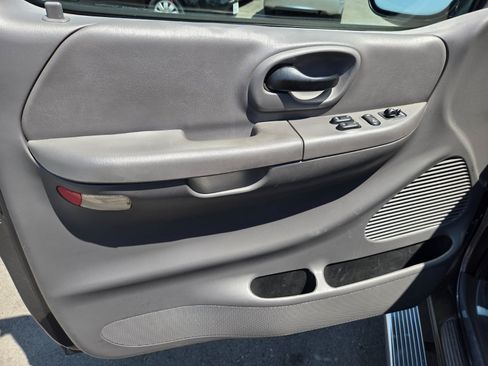 Used 2002 Ford F150 2WD SuperCab image 7