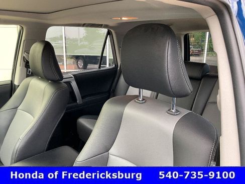 Used 2024 Toyota 4Runner SR5 Premium w/ Moonroof Package AWD/4WD image 33