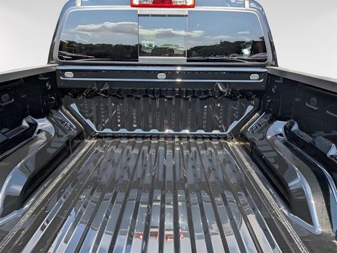 New 2026 GMC Canyon Elevation w/ Convenience Package image 10