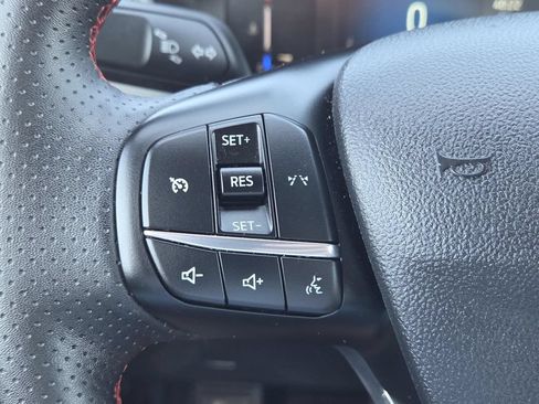 Used 2025 Ford Escape ST-Line Select AWD/4WD image 21