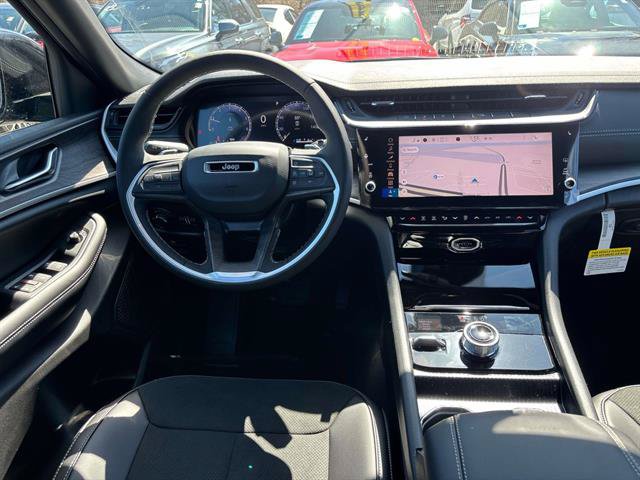 New 2026 Jeep Grand Cherokee Altitude AWD/4WD image 7