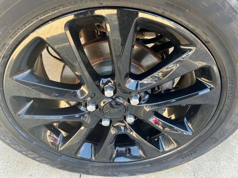 Certified 2020 Jeep Grand Cherokee Altitude AWD/4WD image 7
