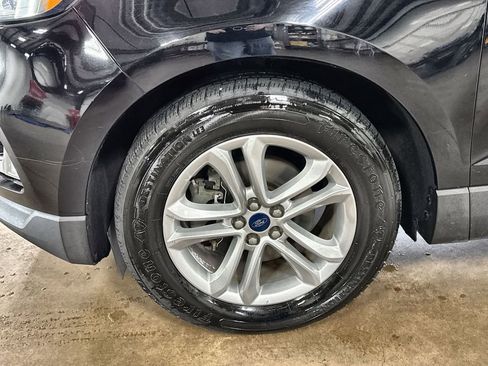 Used 2019 Ford Edge SEL w/ Equipment Group 201A FWD image 32