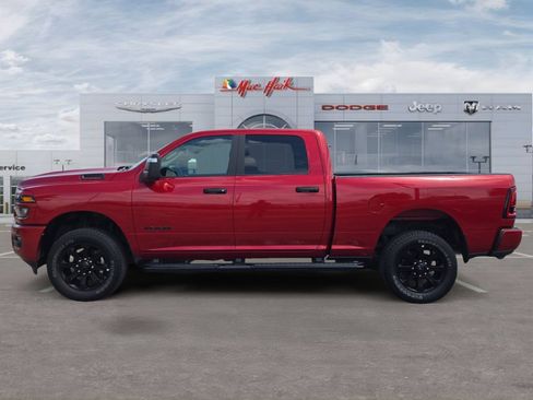 Used 2026 RAM 2500 Big Horn AWD/4WD image 2