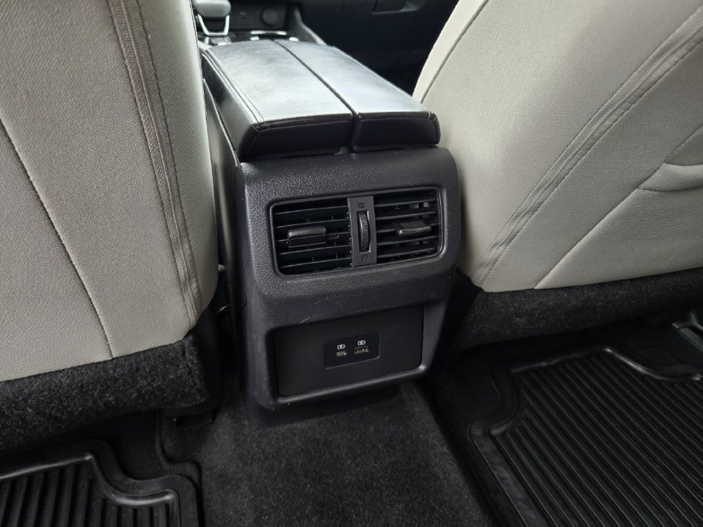 Certified 2023 Nissan Rogue SV FWD image 13