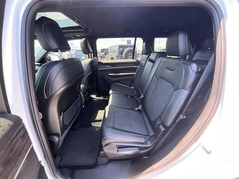 New 2026 Jeep Grand Cherokee L 4WD image 23
