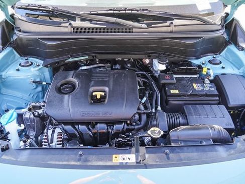 Certified 2025 Kia Seltos EX FWD image 28
