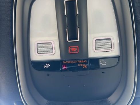 New 2026 Volvo XC90 B5 Core w/ Protection Package Premier image 19