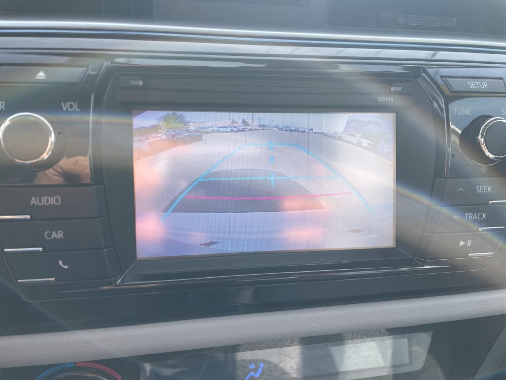 Used 2015 Toyota Corolla LE FWD image 19
