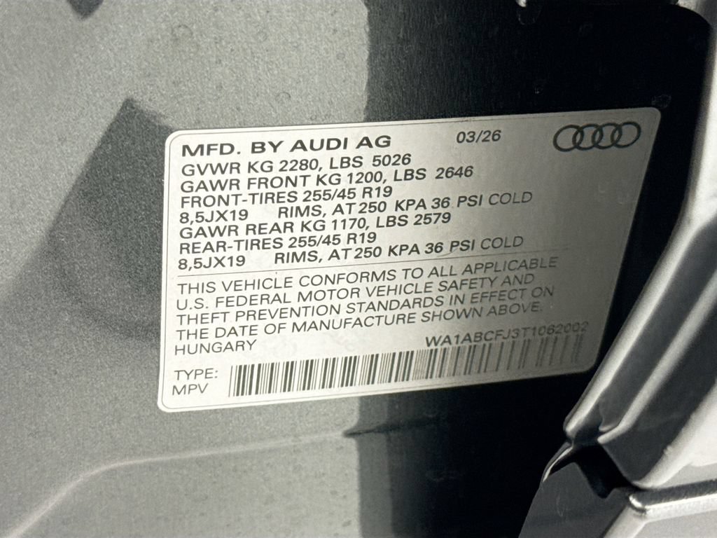 Used 2026 Audi Q3 quattro 2.0T w/ Driver Assistance Package AWD/4WD image 34