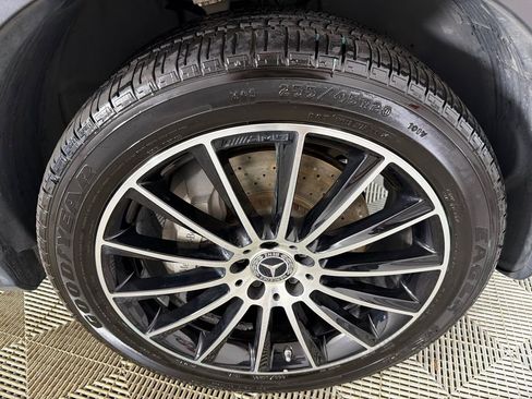 Used 2022 Mercedes-Benz GLC 300 image 12