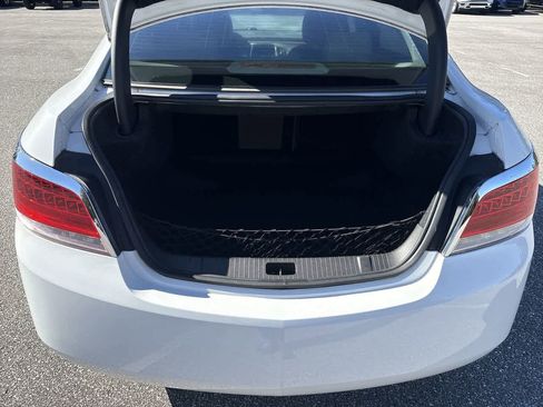 Used 2010 Buick LaCrosse CX image 8