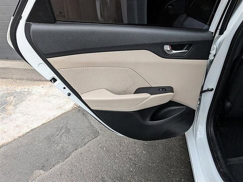 Used 2022 Hyundai Accent SEL FWD image 25