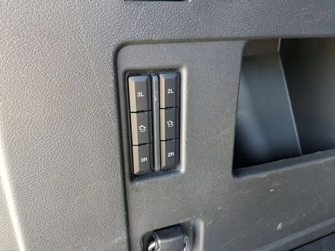 Used 2023 Ford Expedition Max Limited AWD/4WD image 34