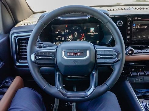 New 2026 GMC Canyon AT4 AWD/4WD image 19