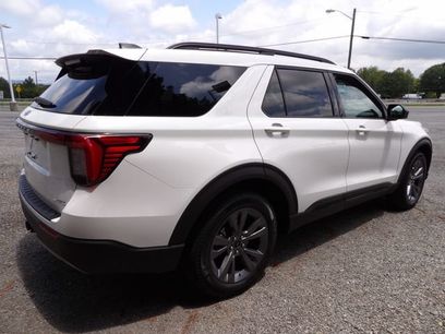 New 2026 Ford Explorer Active w/ Active Comfort Package