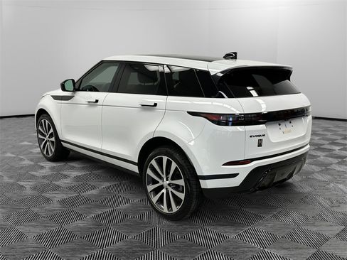 Used 2025 Land Rover Range Rover Evoque S image 3