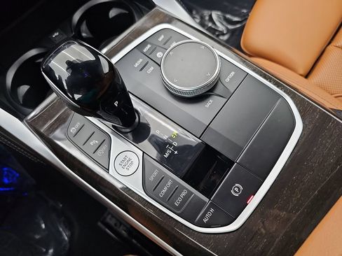 Used 2023 BMW 430i Coupe w/ M Sport Package RWD image 30