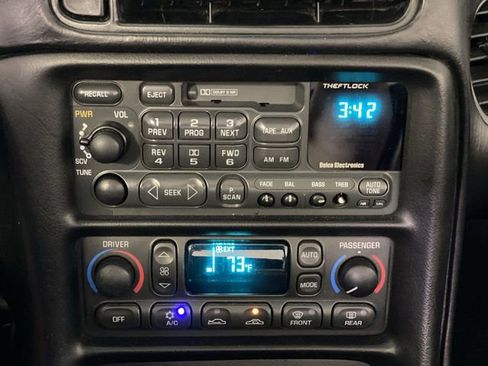 Used 1998 Chevrolet Corvette Convertible w/ Memory Pkg RWD image 12