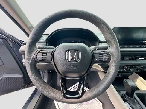 Used 2025 Honda Accord SE image 13