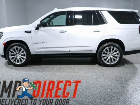 Used 2023 GMC Yukon Denali w/ Denali Reserve Package AWD/4WD image 9