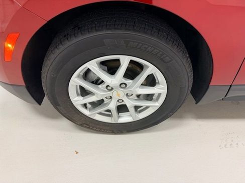 Used 2024 Chevrolet Equinox LT image 17