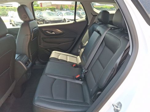 Used 2023 GMC Terrain SLT FWD image 10